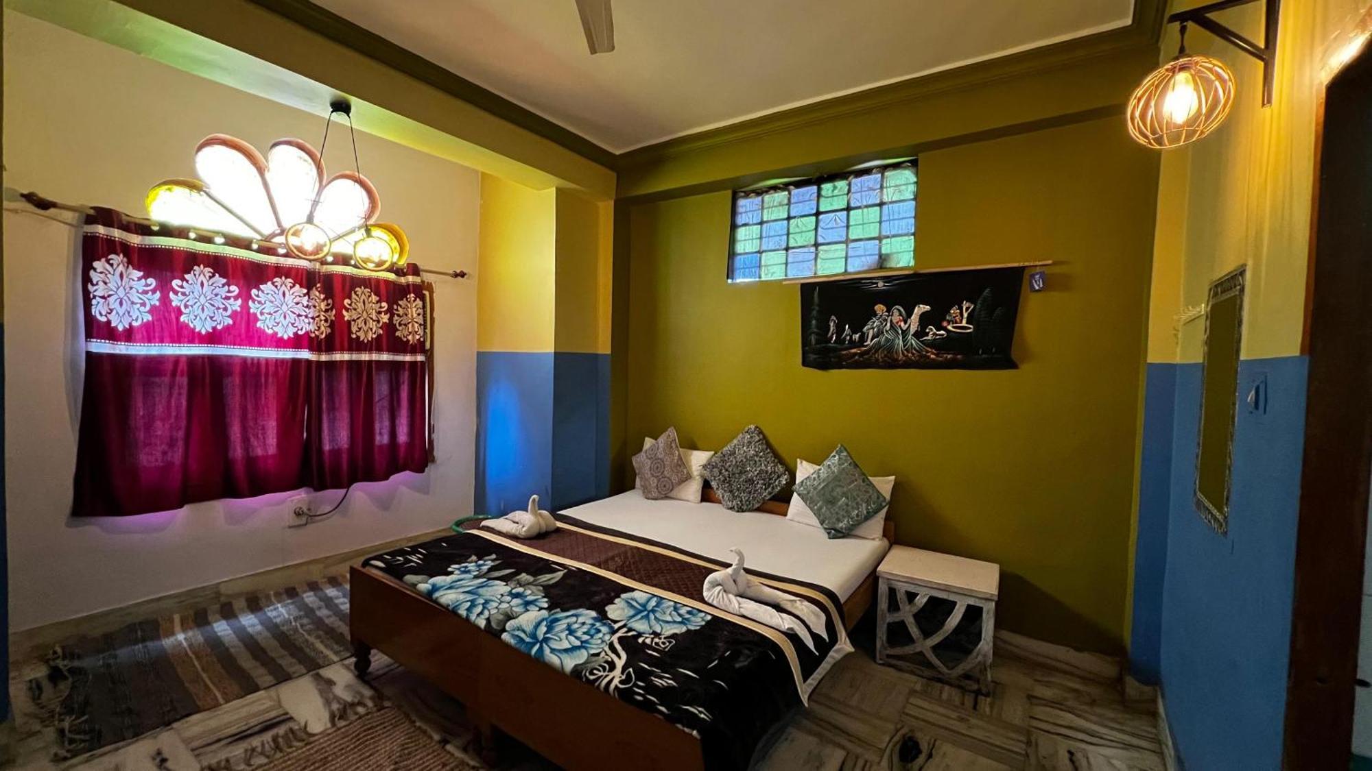 Safar Hostel Puškar Exteriér fotografie